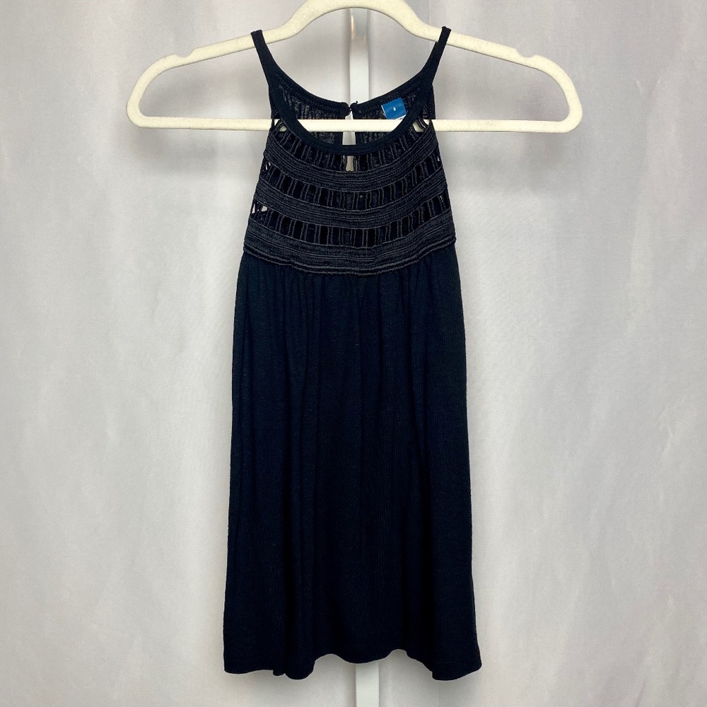 💙5/$15 Old Navy Women's Black Cut-out Detailed Neckline Blouse Small